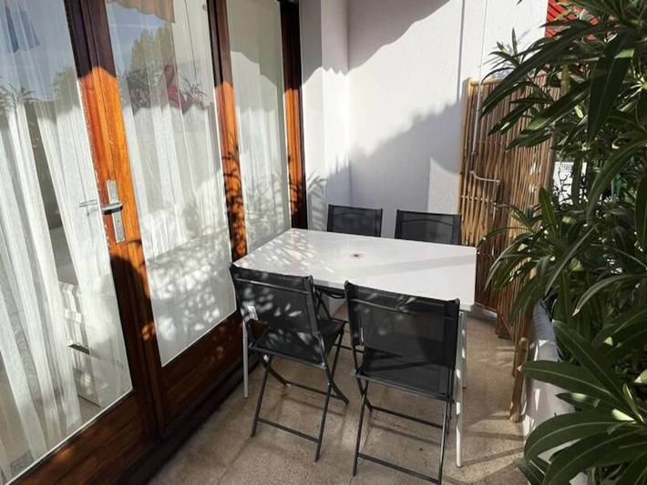 Gîte pour 6 personnes, avec terrasse, adapté aux familles dans Plage Mar Vivo - 3
