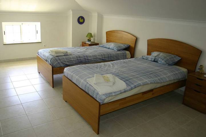 Ganze Wohnung, Einzigartiges -Penthouse „Buchen Sie jetzt für Ihre Vorlieben“ in Praia do Burgau, Budens