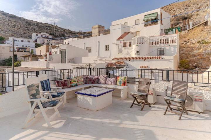Casa de vacaciones para 6 personas, con terraza y vistas - 1