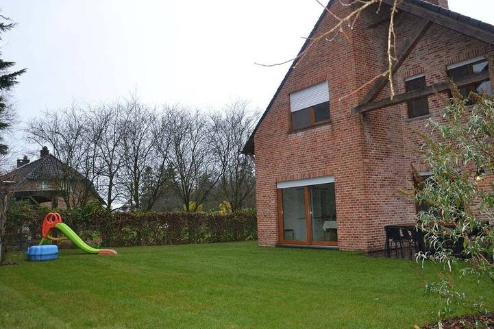 Villa für 10 Personen, mit Terrasse und Garten, mit Haustier