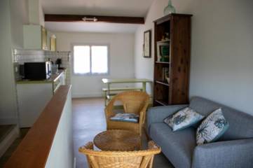 Gîte pour 4 personnes, avec vue ainsi que jardin et terrasse, animaux acceptés à Plan-d'Aups-Sainte-Baume