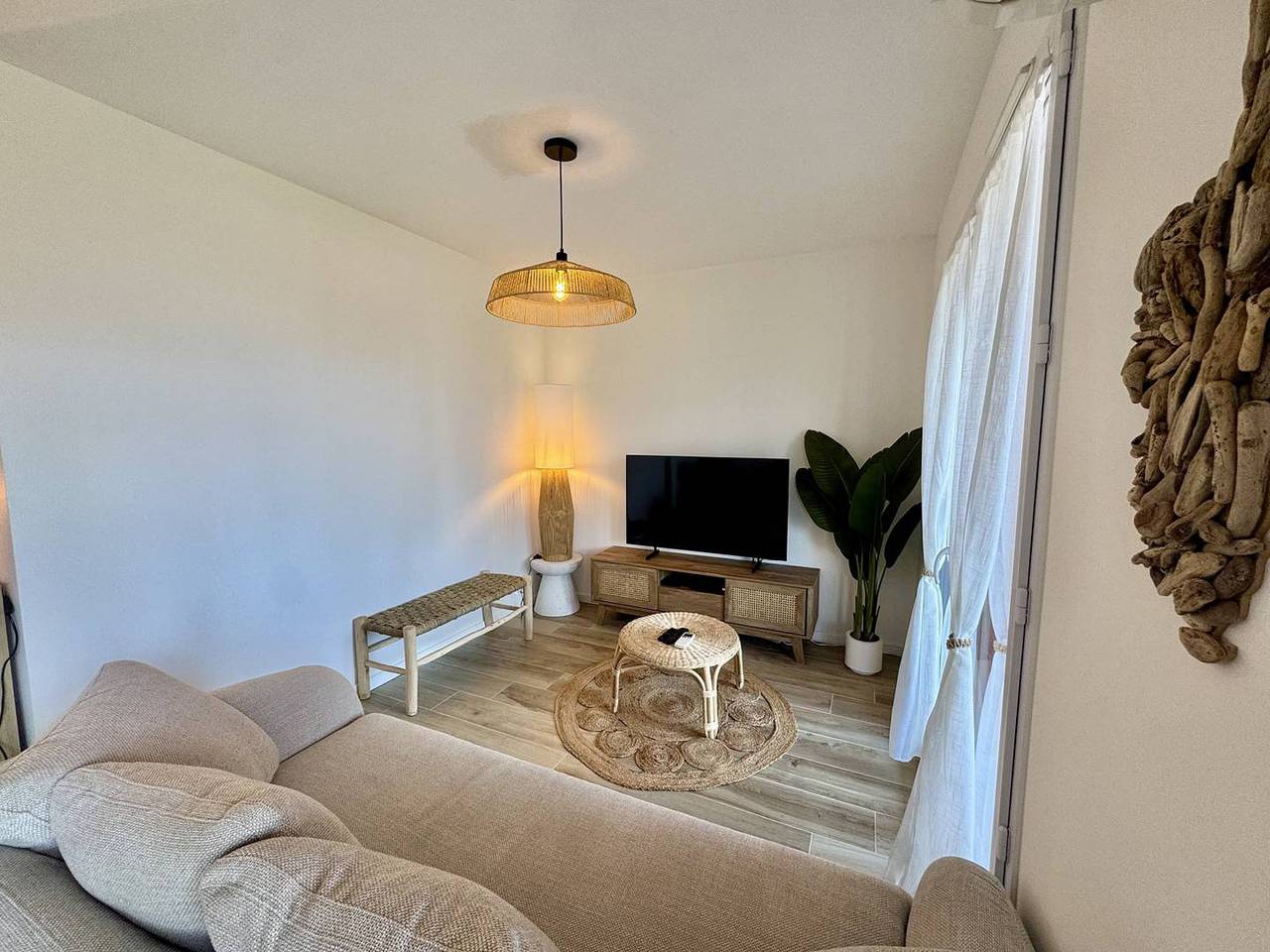 Apartamento vacacional entero, Two comfortable rooms on the heights of Propriano in Propriano, Distrito de Sartène