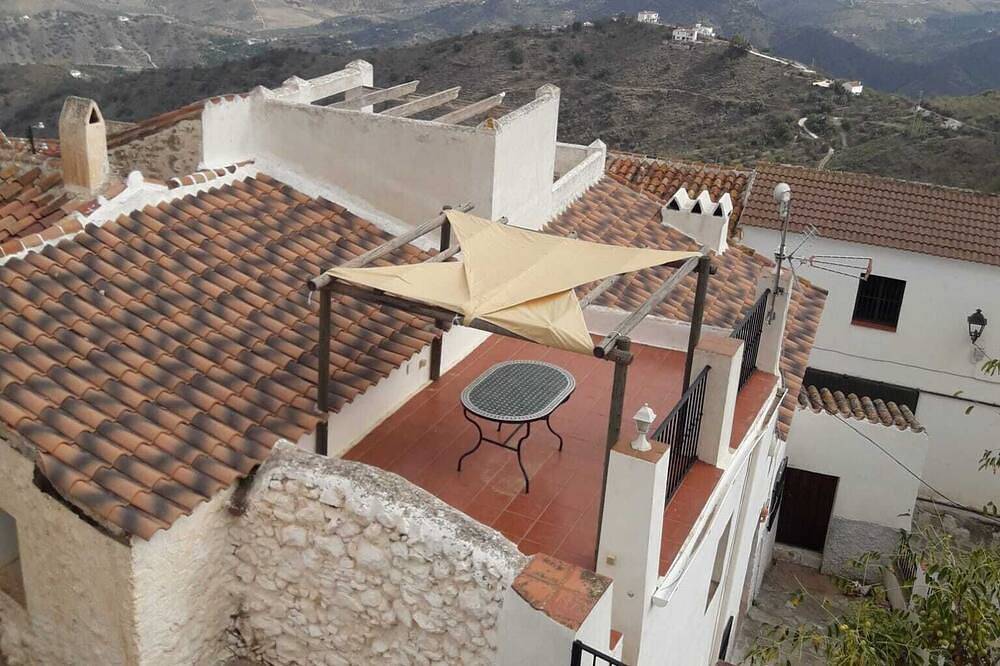 Casa Sin Numero, an authentic village house. in Comares, Provincia de Málaga