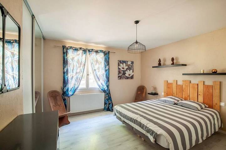 Location de vacances pour 8 personnes, avec Balcon ainsi que Jacuzzi et Terrasse à Maurens - 3