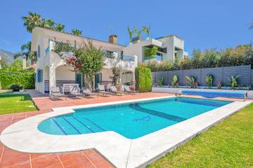 Finca for 10 People in Marbella West, Marbella, Photo 1