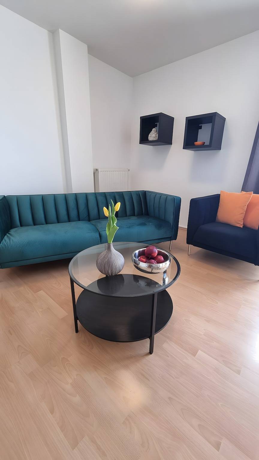 Entire apartment, Apartment 'Modern I Citynah I 3 Personen I' with Private Terrace and Wi-Fi in Bezirk Halberg, Saarbrücken