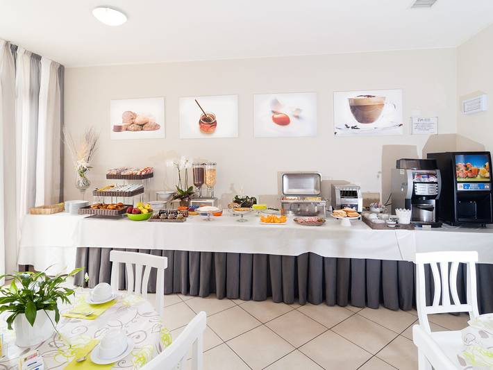 Monolocale intero, Residence T2 Junior Suite 2 Persons in Miramare, Provincia di Rimini
