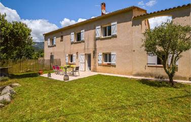 Gîte pour 6 personnes, avec jardin à Ucciani