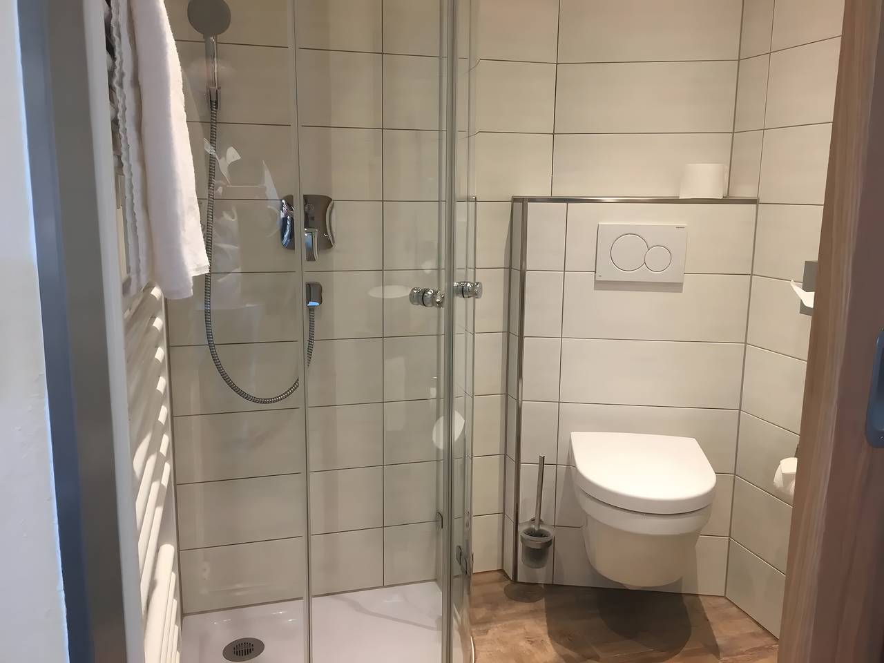 Ganze Wohnung, Apartment 8 mit Gemeinschaftsterrasse und Wlan in Mössingen, Neckar-Alb