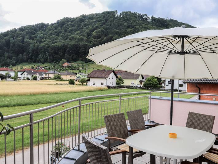 Ferienwohnung für 6 Personen, mit Garten und Ausblick sowie Terrasse am Traunsee - 3