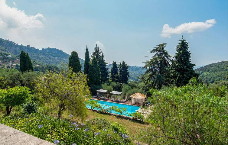 Location de vacances pour 5 personnes, avec piscine et terrasse, animaux acceptés à Grasse - 2