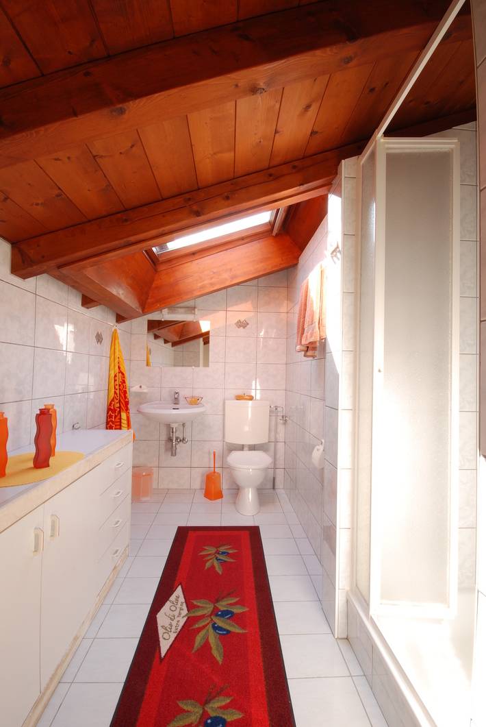 Ferienwohnung für 2 Personen, mit Garten und Balkon in Gambarogno - 4