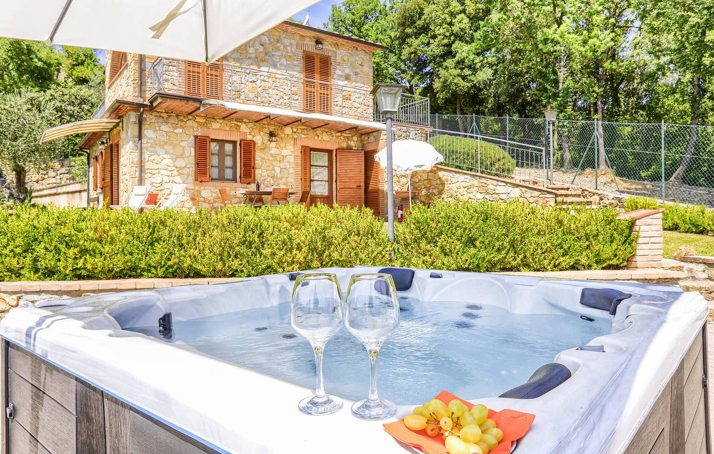 Appartement confortable de 98 m² avec Wi-Fi, parking, terrasse et cuisine in Montecatini Val di Cecina, Côte des Étrusques