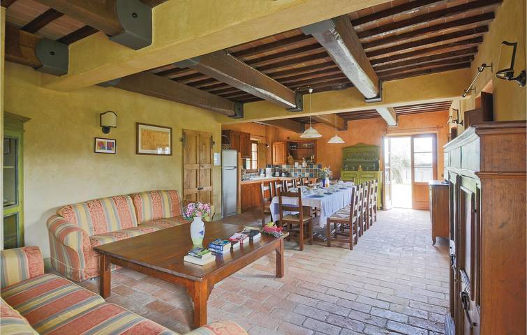 Appartement au bord de la piscine avec parking, cuisine et vue sur la rivière in Umbertide, Valtiberina
