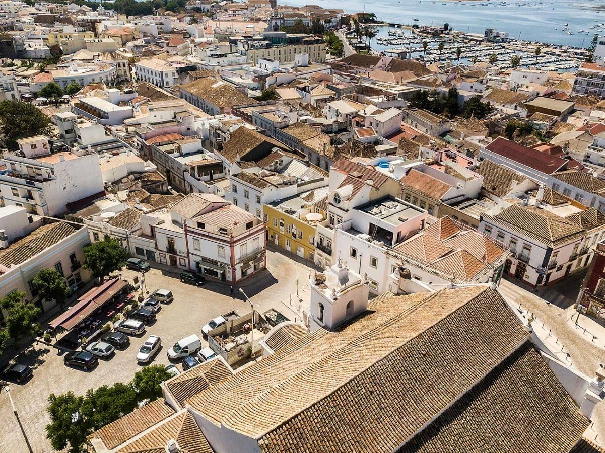 Maison d’hôte pour 4 personnes avec terrasse in São Pedro, Faro (Sé e São Pedro)