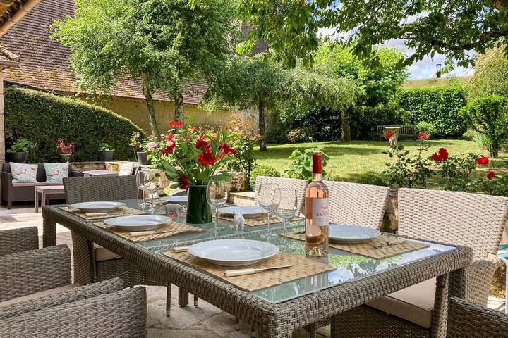 Location de vacances pour 10 personnes, avec terrasse et jardin à Lanquais