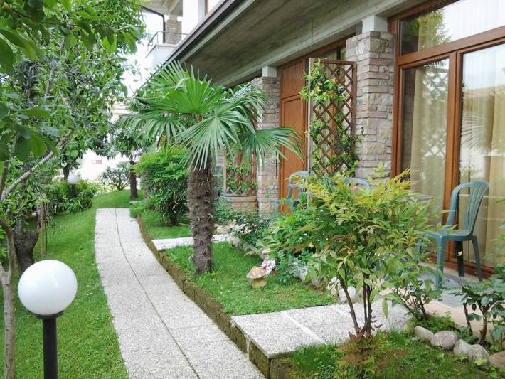 B&B für 2 Personen, mit Terrasse und Garten sowie Ausblick in Sirmione