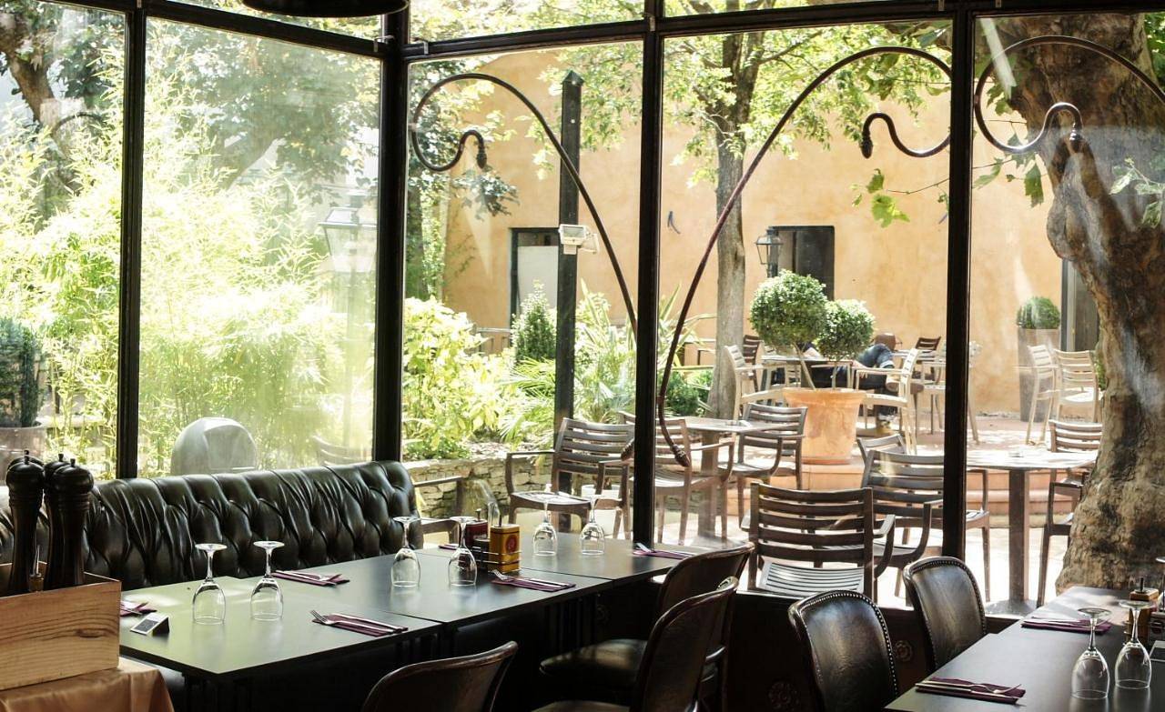 Hotel De France - Hôtel de charme en Provence in Saint-Maximin-la-Sainte-Baume, Région de Brignoles