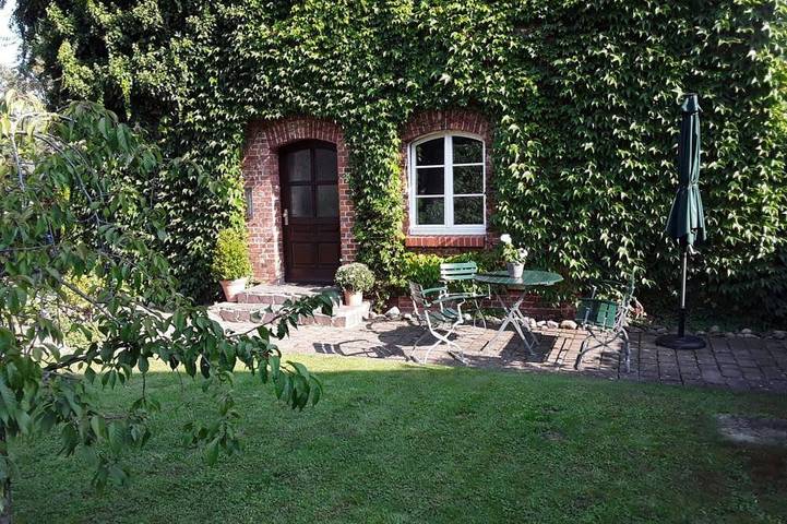 Ferienwohnung für 2 Personen, mit Terrasse und Garten