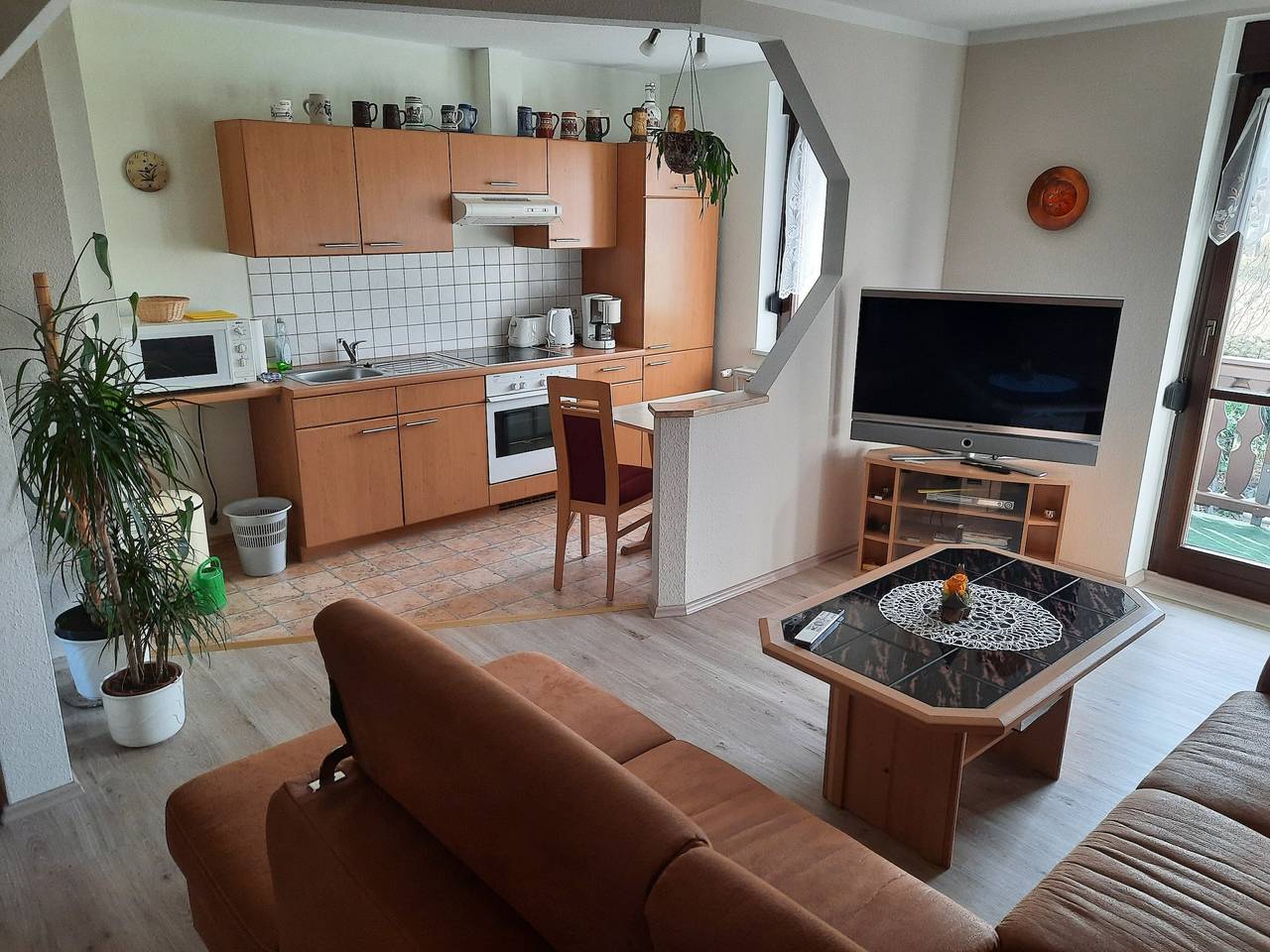 Ganze Wohnung, Ferienwohnung 'Börner' mit Bergblick und Wi-Fi in Frauenstein, Chemnitz und Umgebung