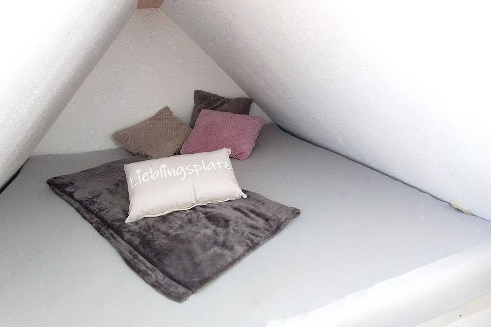 Ganze Wohnung, Exklusive Ferienwohnung in wunderbarer Natur im Alten Kräuterhof in Mildenau, Erzgebirge