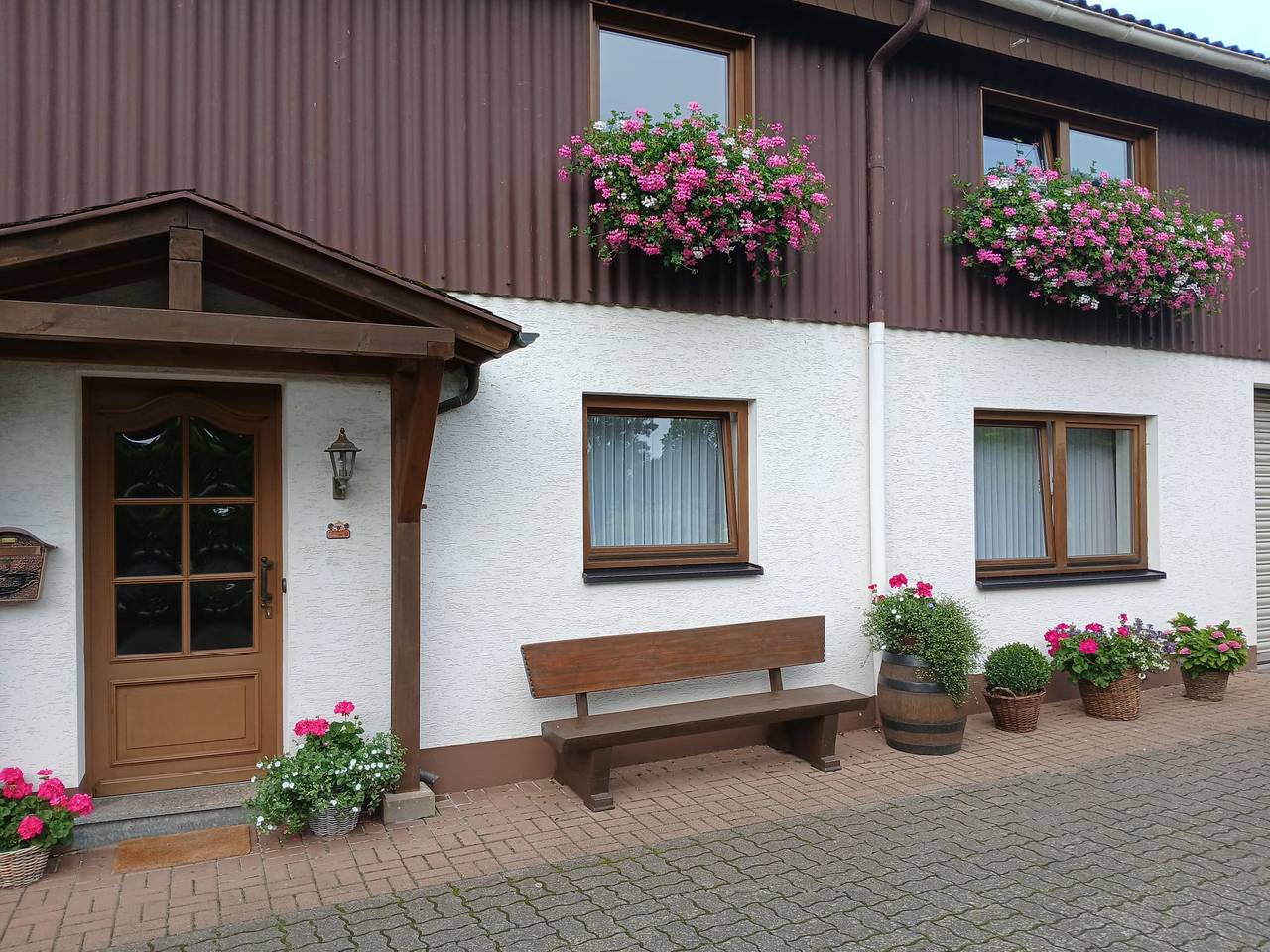 Apartamento entero, Apartamento 'Tannenberg' con terraza compartida, jardín privado y Wi-Fi in Diemelstadt, Waldecker Land