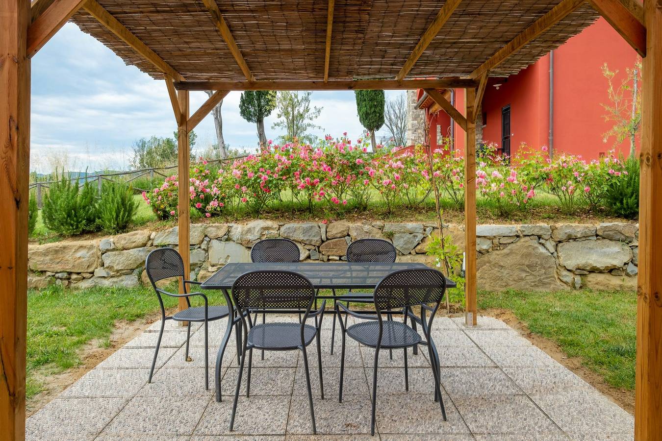Appartement entier, Ancienne grange avec deux piscines près de Reggello in Reggello, Valdarno