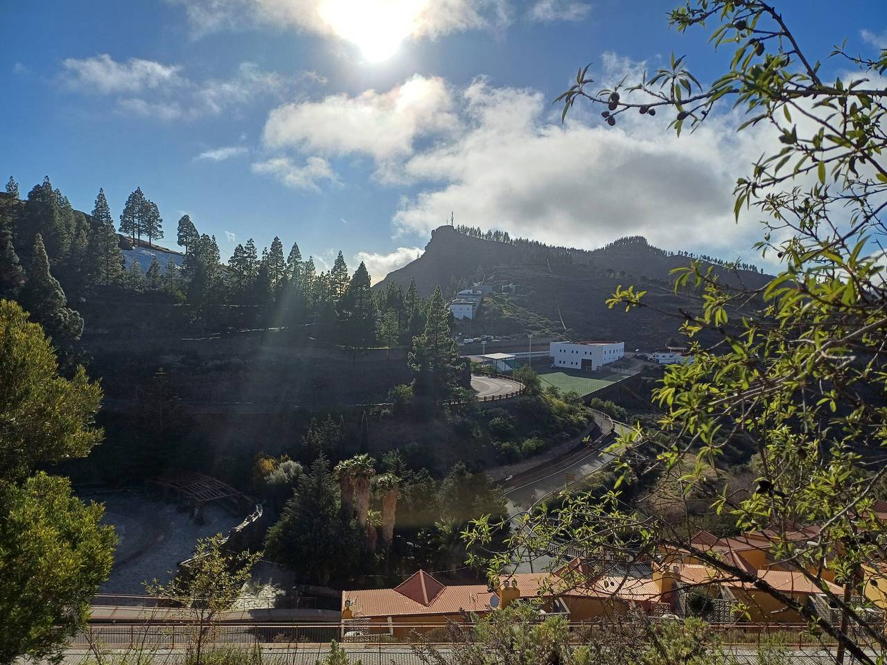 Maison de vacances « Rosi Cave House » avec vue sur la montagne, Wi-Fi et climatisation in Artenara, Grande Canarie du Nord