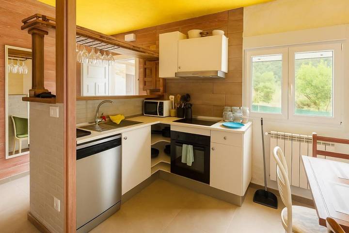 Casa rural para 8 personas, con Terraza en Debodes - 4