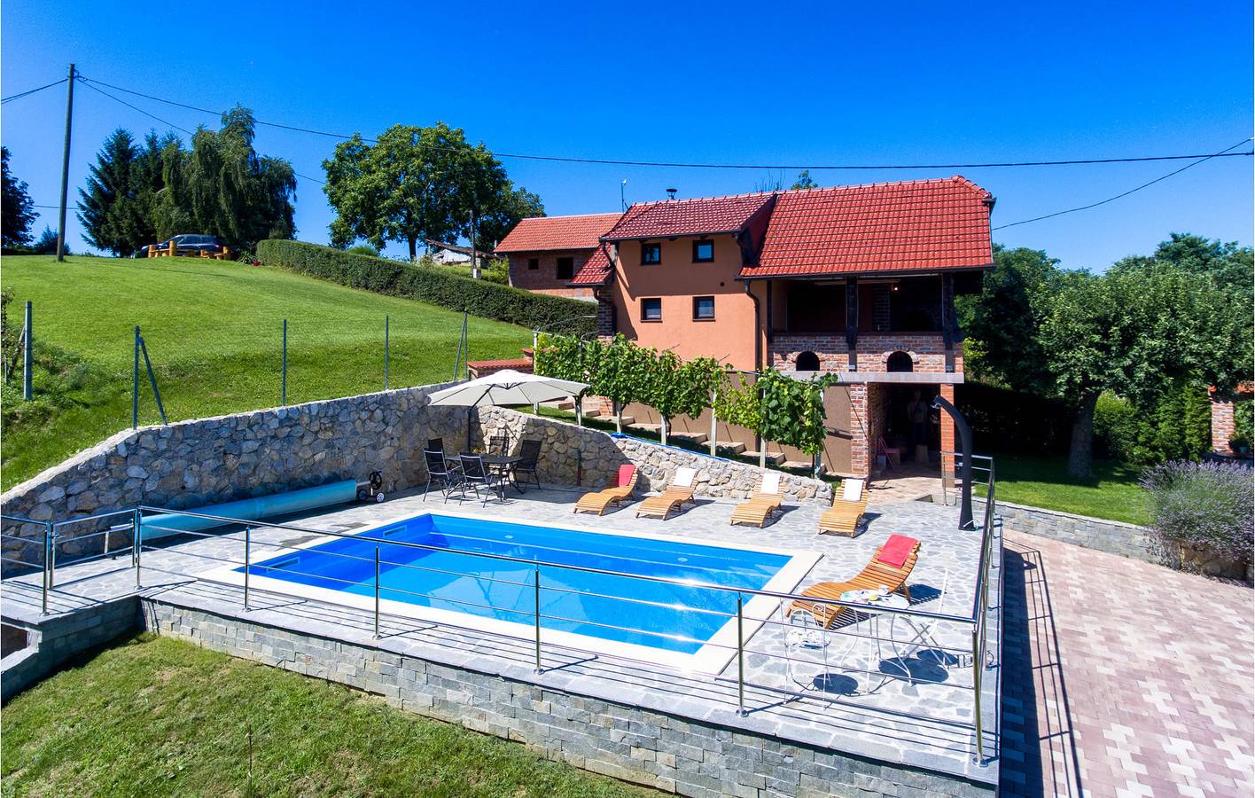 Gemütliche 76 m² große Ferienwohnung mit Pool, Grill und WLAN in der Nähe des Stadtzentrums von Ludbreg in Ludbreg, Varazdin