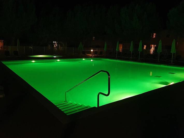 Gîte pour 4 personnes, avec jardin ainsi que bassin pour enfant et piscine dans Grotte de Lascaux - 3