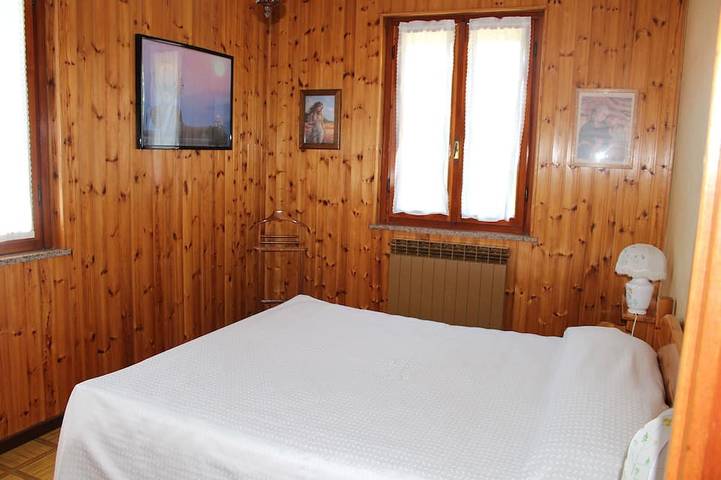 Lago Iseo - Casa indipendente con giardino tinozza finlandese Wi-Fi  dépendance in Solto Collina, Comune di Solto Collina