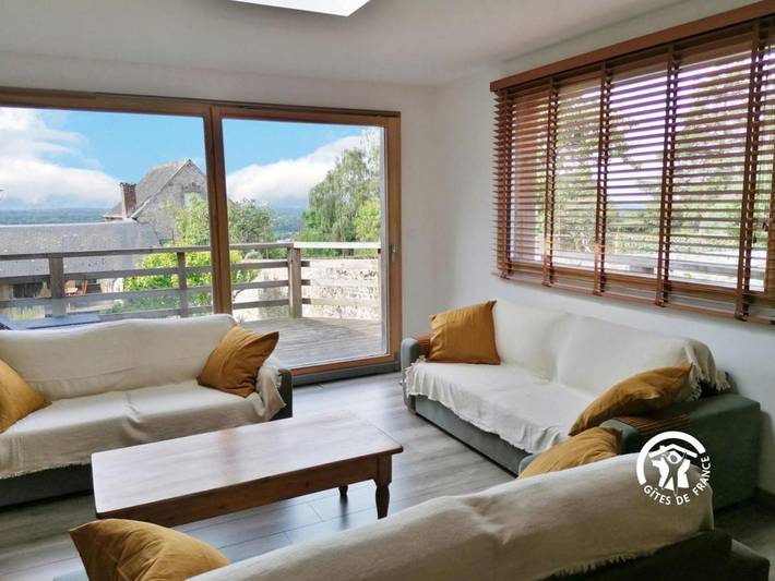 Location de vacances pour 6 personnes, avec balcon et jardin à Sainte-Suzanne - 2