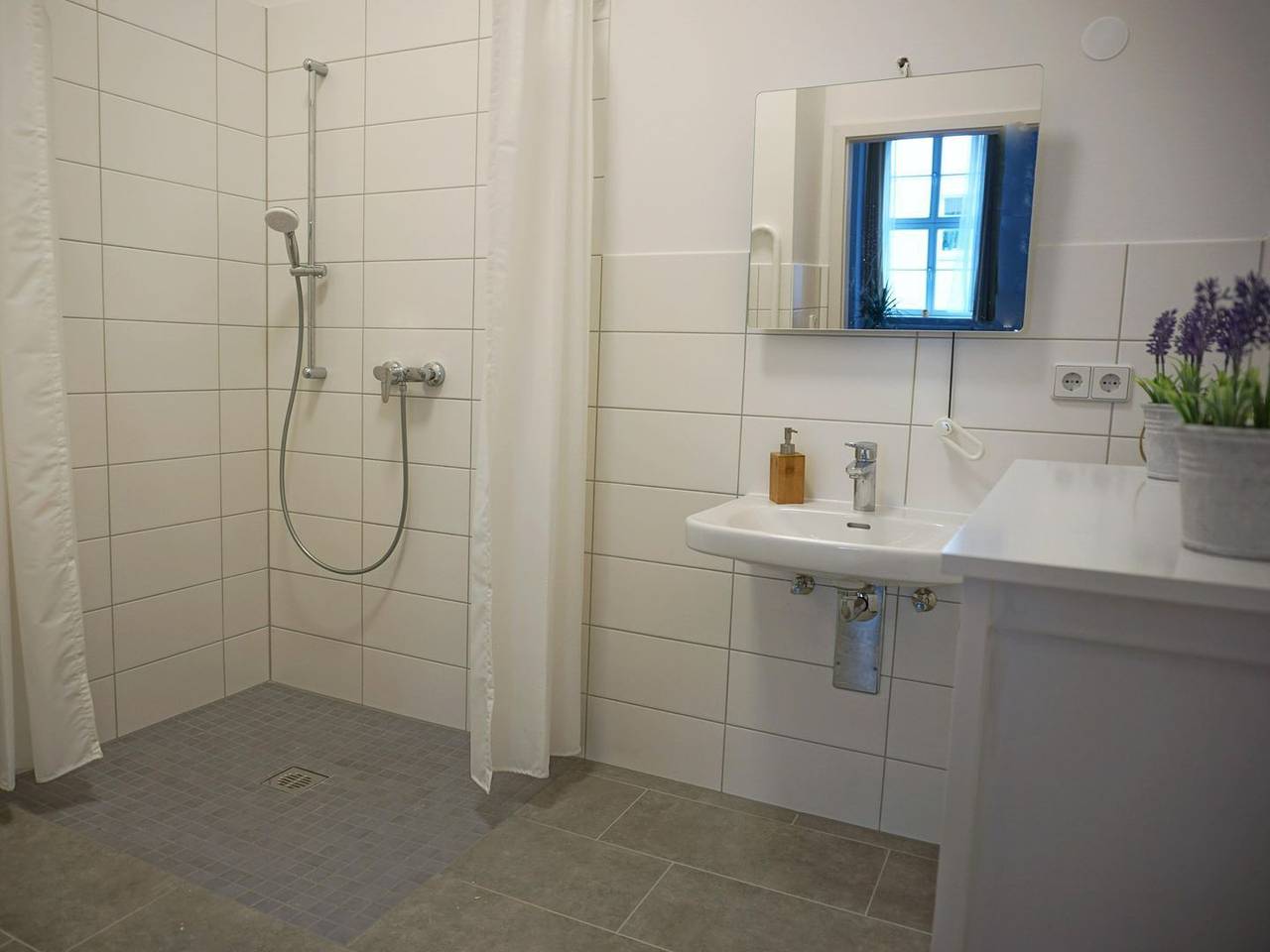 Ganze Wohnung, Willkommen im Hogulu - Haus 1, Appartement 24 in Brandenburg an der Havel! in Brandenburg an der Havel