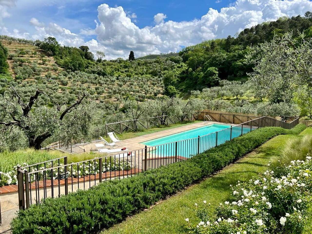 Villa für 14 Personen mit Terrasse in Serravalle Pistoiese, Pistoia Provinz