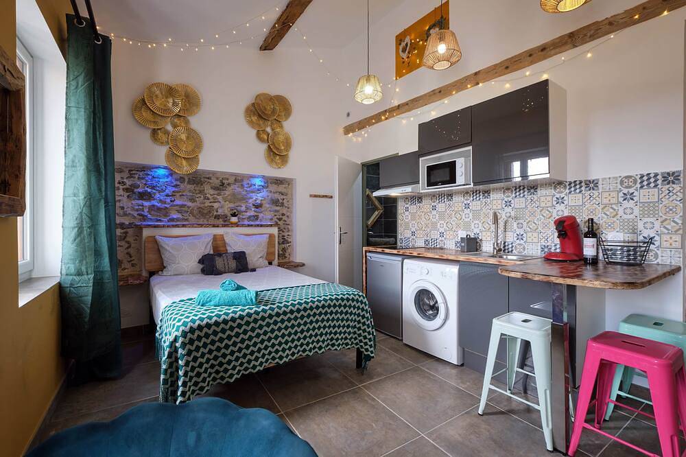 Appartement entier, Studio confort & lumineux · Clim · Centre in Carcassonne, Région de Carcassonne