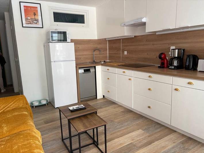 Gîte pour 4 personnes, avec piscine ainsi que terrasse et jardin, animaux acceptés dans Tour Barberousse Chateau De Gruissan - 4