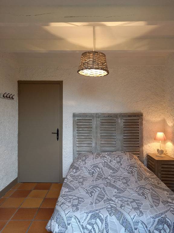 Chambre d’hôte pour 3 personnes, avec jardin et piscine, animaux acceptés dans l' Aveyron - 3