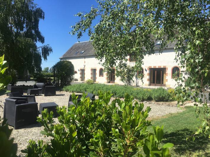 Gîte pour 4 personnes, avec piscine, adapté aux familles à Cussay