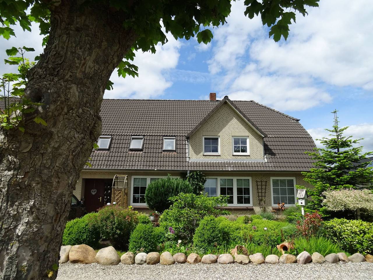 Bi Schütts: Spiel und Spaß rund um die moderne Ferienwohnung - Bi Schütts in Janneby, Grünes Binnenland