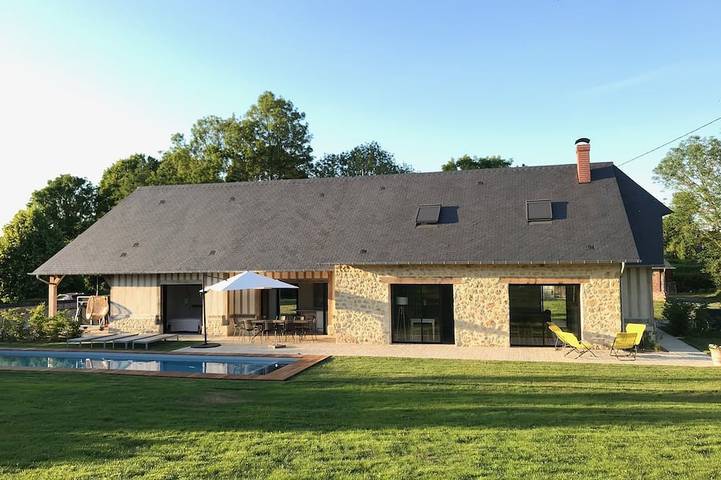 Gîte pour 8 personnes, avec jardin et terrasse à Vauville
