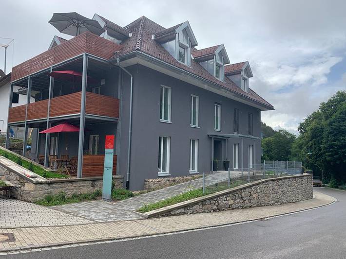 Gîte pour 5 personnes, avec balcon/terrasse à St. Blasien