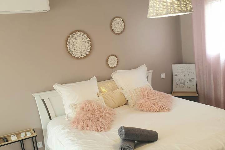 Location de vacances pour 6 personnes, avec jacuzzi et jardin, animaux acceptés à Saint-Médard-en-Jalles - 2