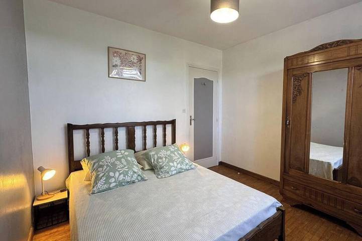 Gîte pour 4 personnes, avec jardin, animaux acceptés à Clermont-de-Beauregard - 2