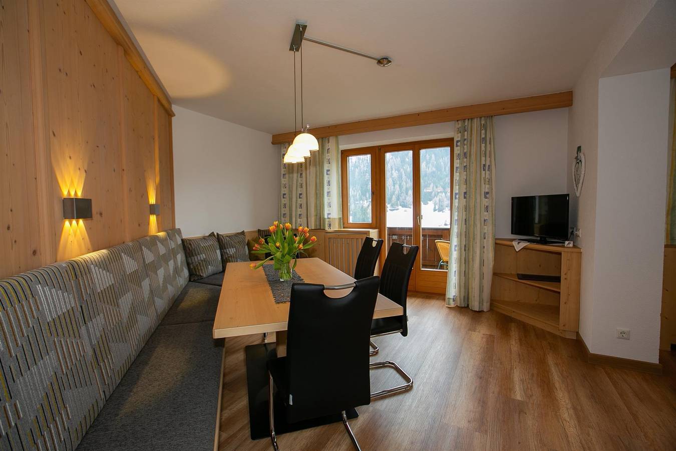 Appartement de vacances entier, App. 4-7 Pers.: 4 Schlafräume, Dusche, Wc in Alpes de Lechtal, Sankt Anton am Arlberg
