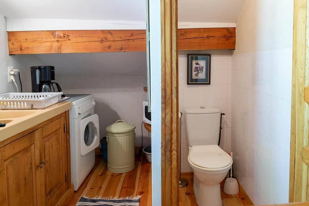 Gîte Les Combettes 2/3 persons in Ispagnac, Cevenas