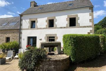 Location de vacances pour 5 personnes, avec terrasse et jardin à Leuhan