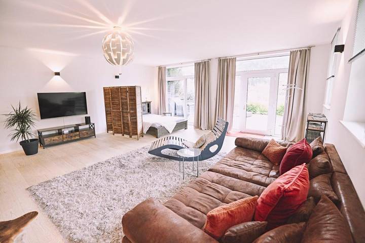 Gîte pour 8 personnes, avec vue et jardin, animaux acceptés à Langenfeld - 4