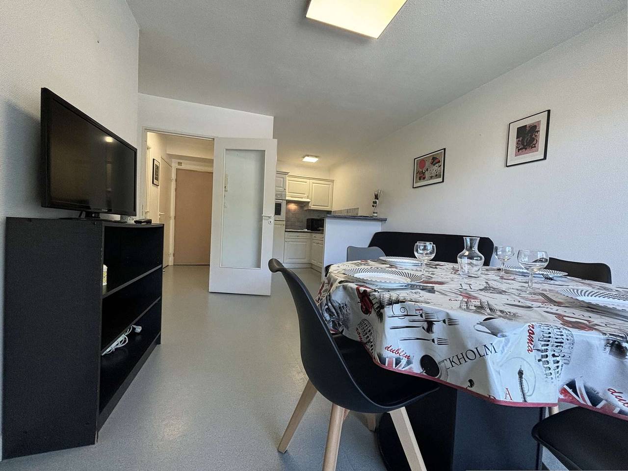 Entire apartment, Charming T2 La Rochelle - Terrace, Parking, Secure Residence in La Rochelle, La Rochelle region