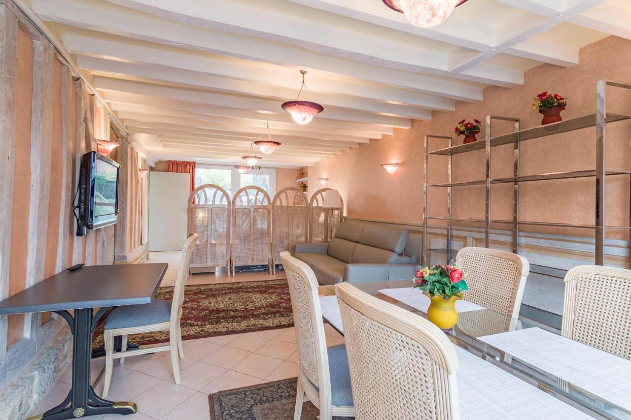 Appartement entier, Le Rubis - Confort - Proche Mag Outlet Troyes - Parking gratuit in Pont-Sainte-Marie, Aube